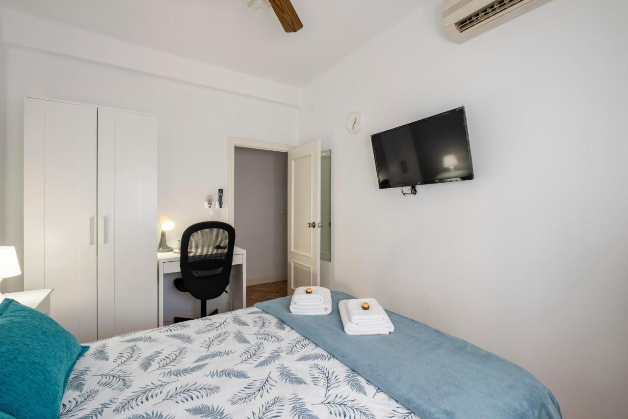 Madrid Center Room Private 7 Minutes Or 4 Metro Stops Extérieur photo