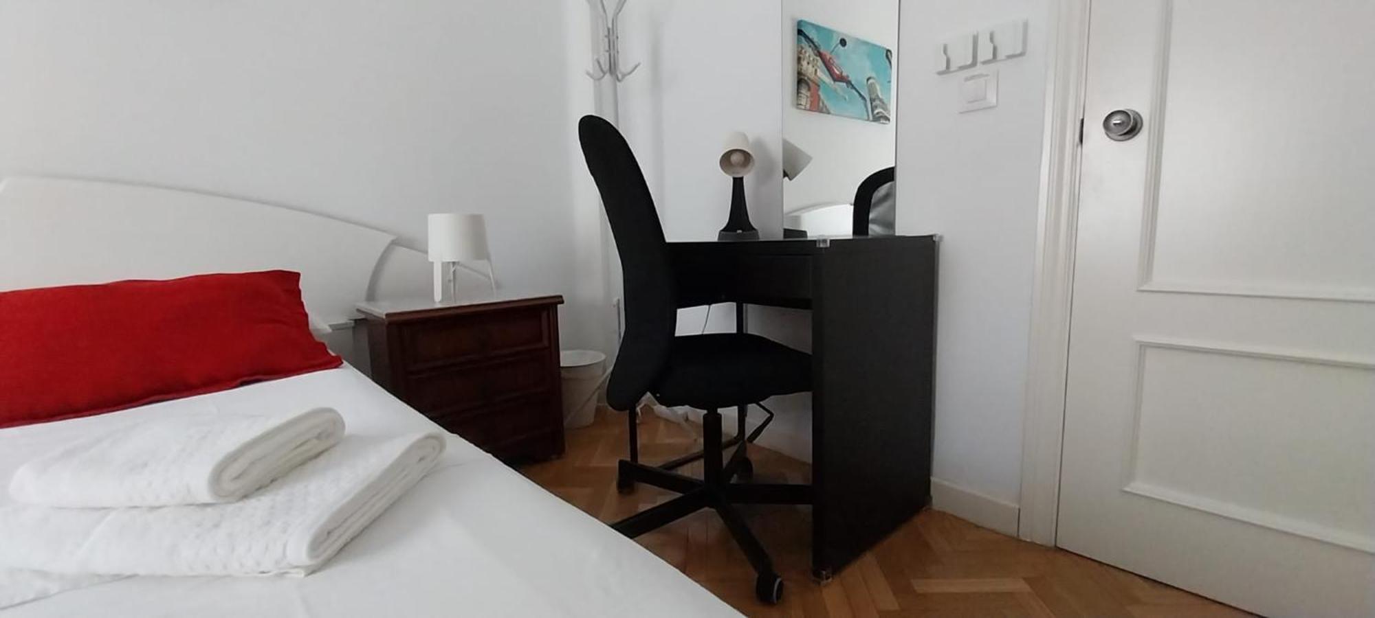Madrid Center Room Private 7 Minutes Or 4 Metro Stops Extérieur photo